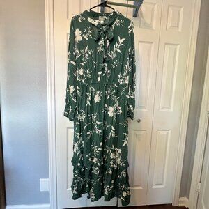Women's Plus Ava & Viv Green Floral Tie-Neck Maxi Dress Size X